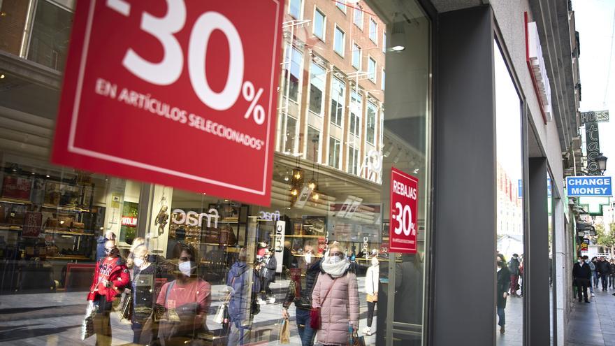 Rebajas 2024: Cuándo empiezan en Zara, Mango, Lefties, H&amp;M, Corte Inglés y resto de comercios