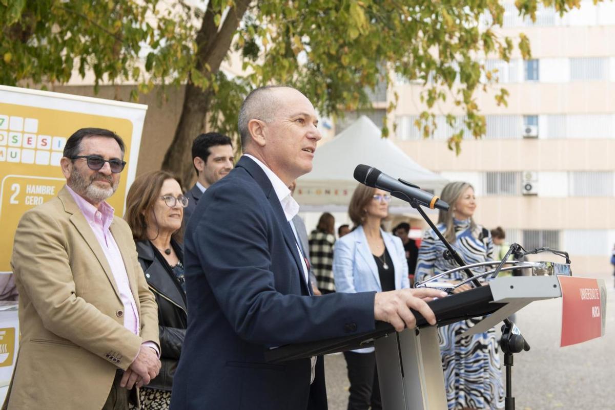 Longinos Marín, vicerrector de Responsabilidad Social y Cultura durante la inauguración de las actividades