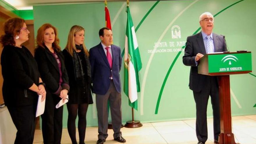 Presentación de la muestra por el consejero de Cultura y Deporte, Luciano Alonso.