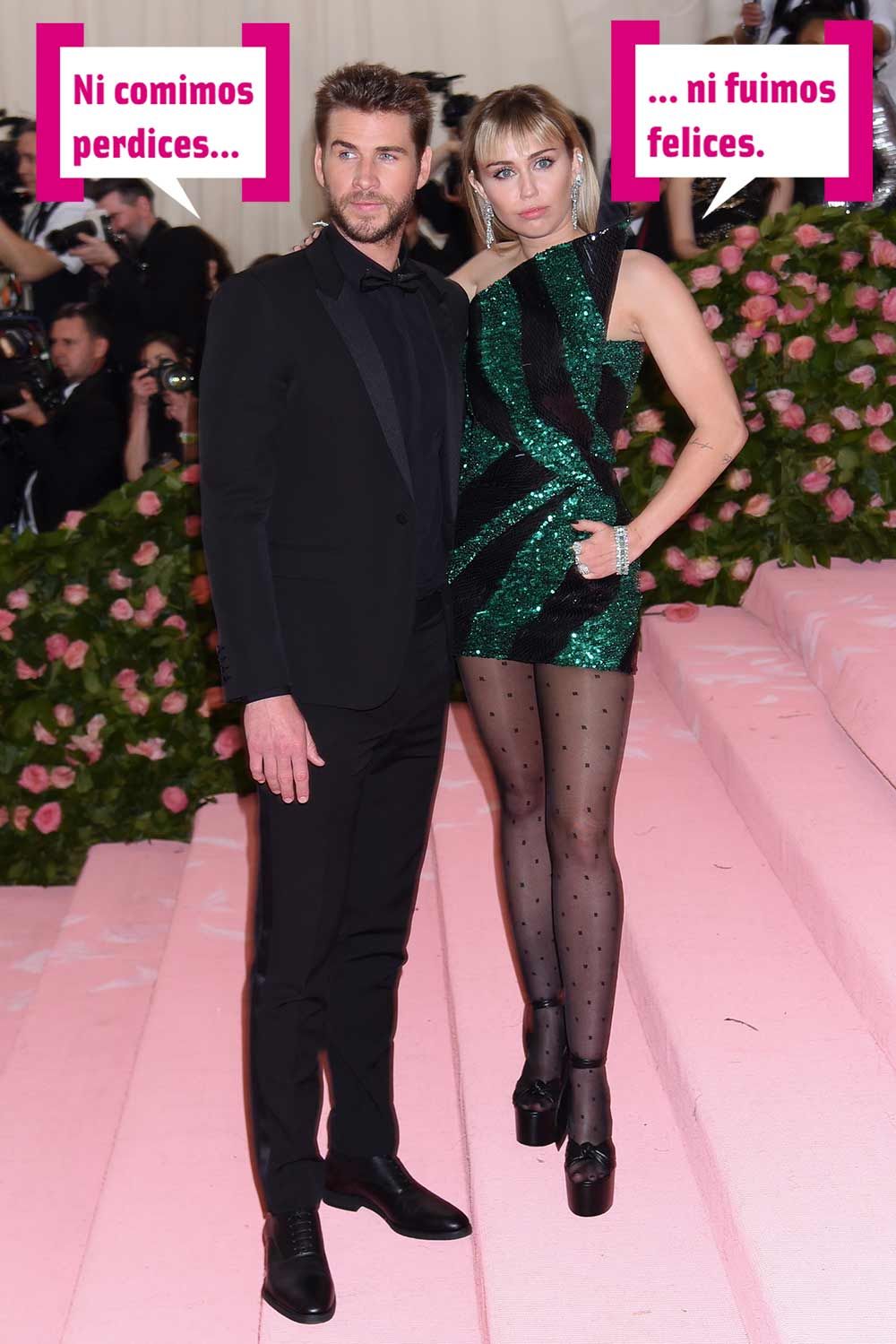 Liam Hemsworth y Miley Cyrus en la gala MET