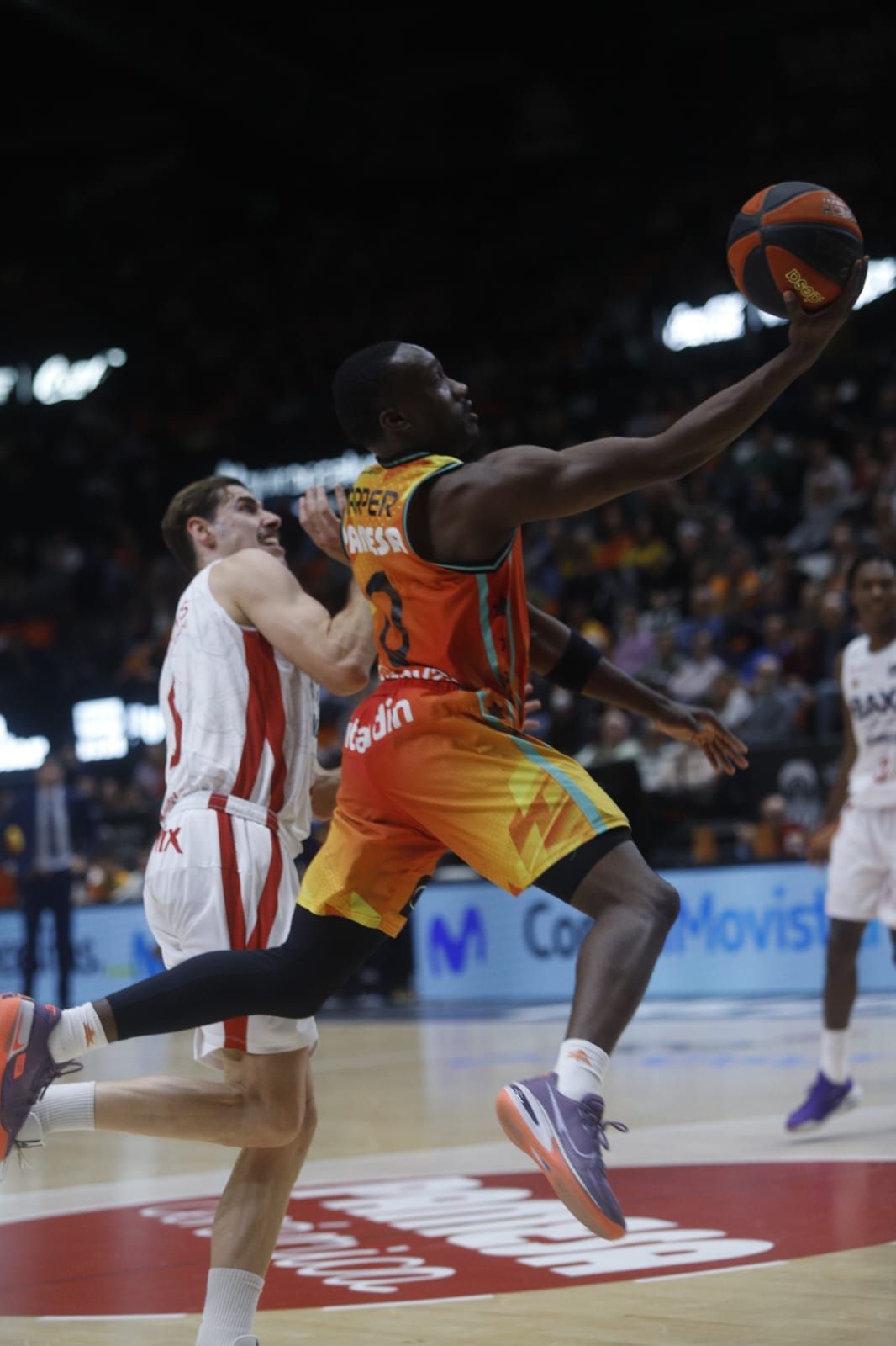 Todas las fotos del partido de ACB entre el Valencia Basket y el Manresa