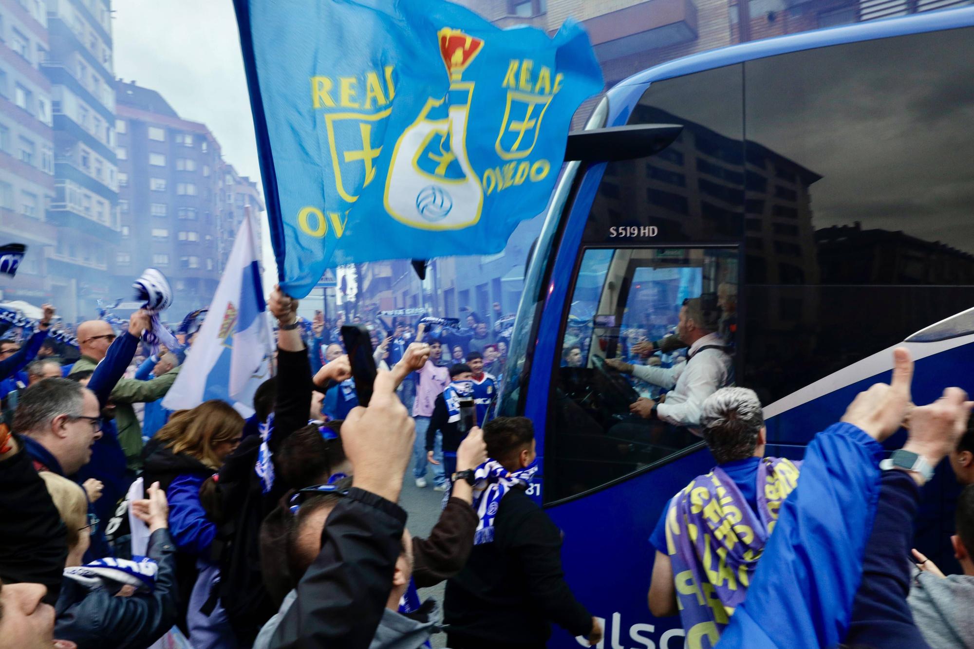 EN IMÁGENES: Ambiente antes del partido entre el Real Oviedo y el Andorra