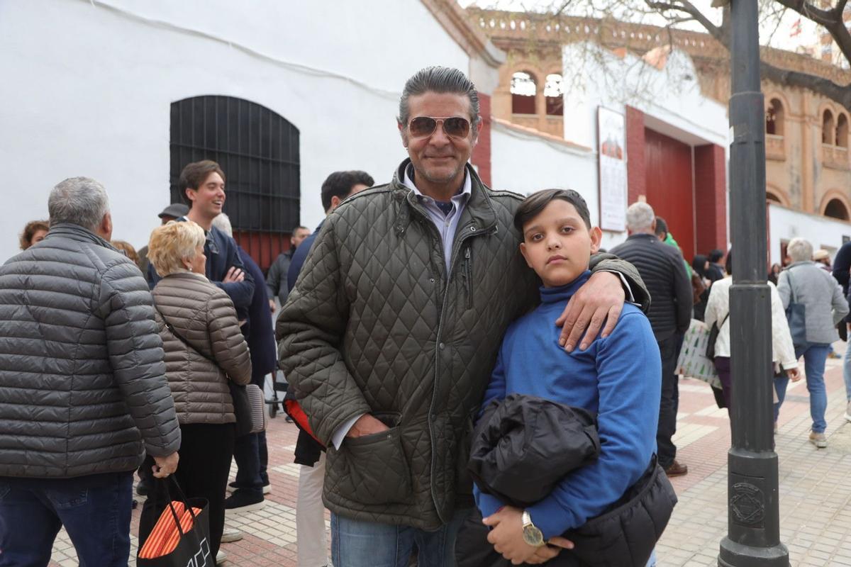 Ramón Bustamante y su hijo Cristian, este sábado.