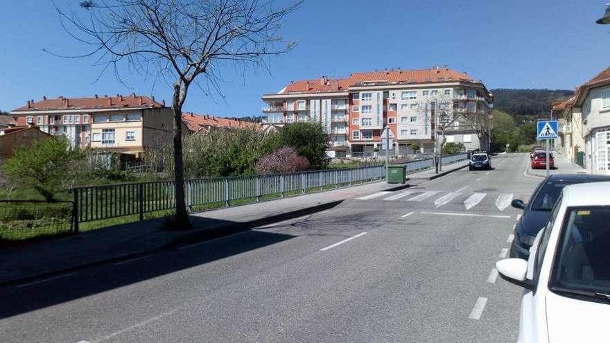 El tramo de los terrenos de Sisalde que linda con la calle Rosalía de Castro. // Gonzalo Núñez