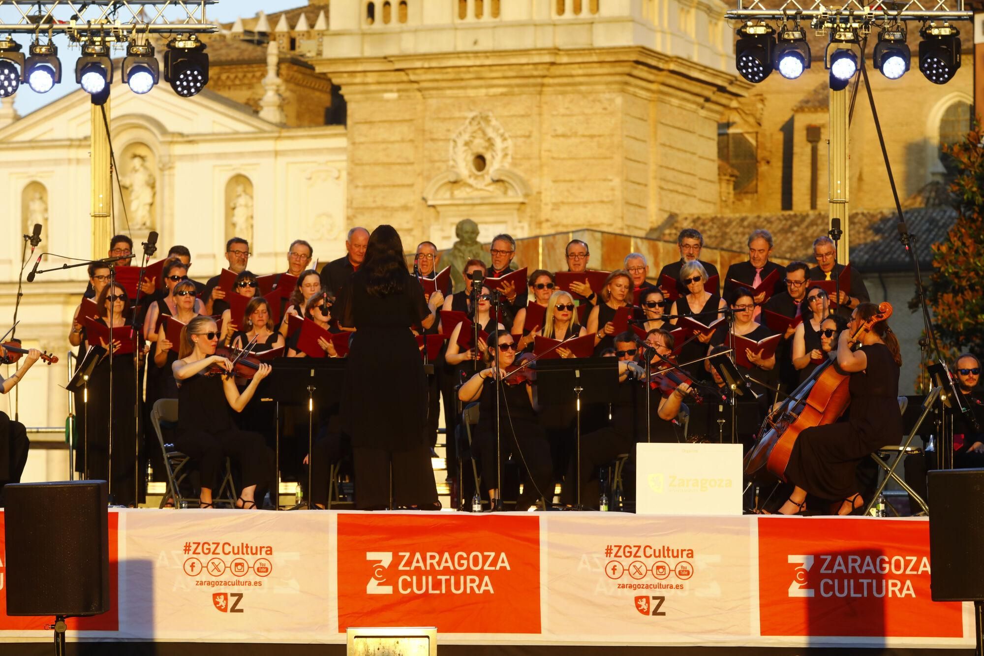 LA NOCHE EN BLANCO, ACTOS CULTURALES EN LA CALLE Y MUSEOS DE ZARAGOZA