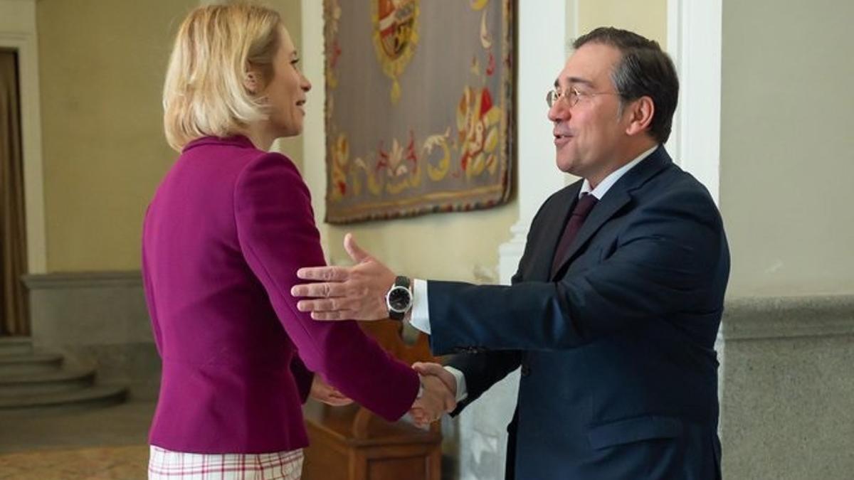 Archivo - El ministro de Asuntos Exteriores, Unión Europea y Cooperación, José Manuel Albares, y la Alta Representante de Política Exterior de la UE, Kaja Kallas