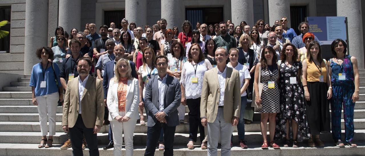 Foto de grupo del encuentro Ciudad Ciencia.