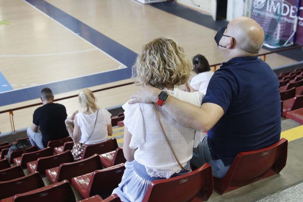 Comienza la vacunación covid en el pabellón de Vista Alegre