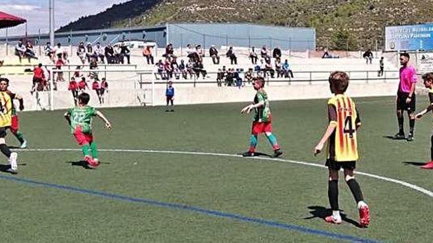 Diumenge es van jugar a Puig-reig les fases prèvies amb 56 partits en les categories aleví i benjamí