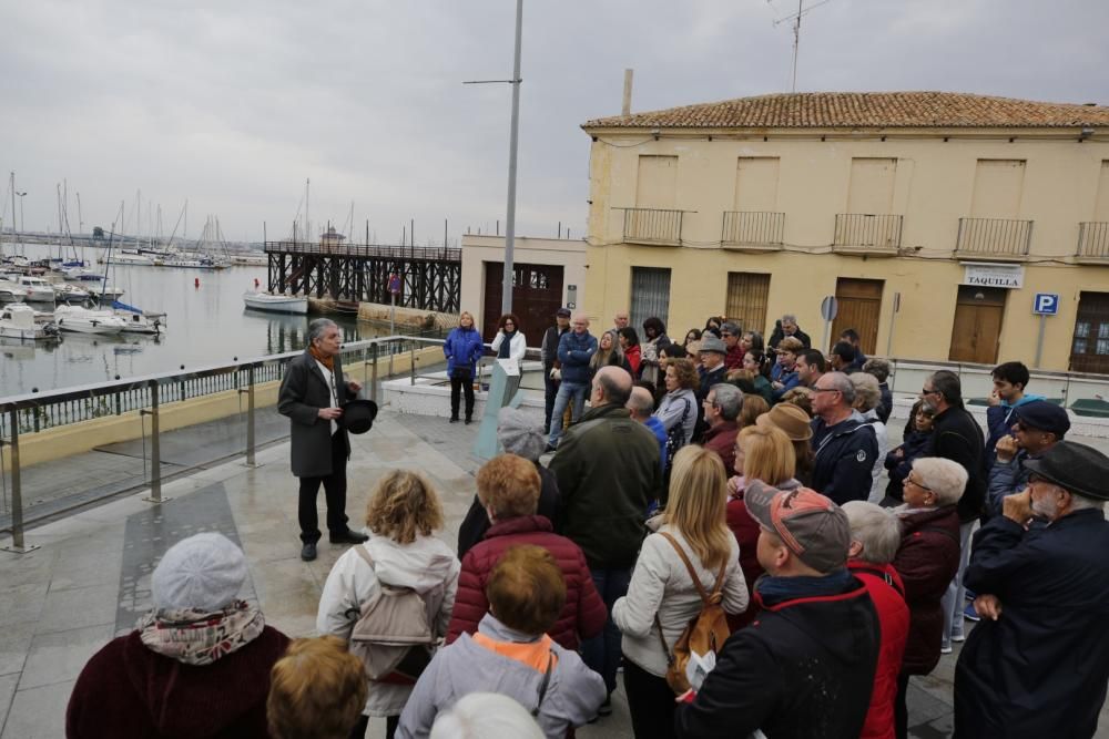 Ars Creatio rememoró este fin de semana con un recorrido teatralizado por Torrevieja el 190 aniversario del terremoto que asoló la comarca de la Vega Baja el 21 de marzo de 1829. Horas después de la r