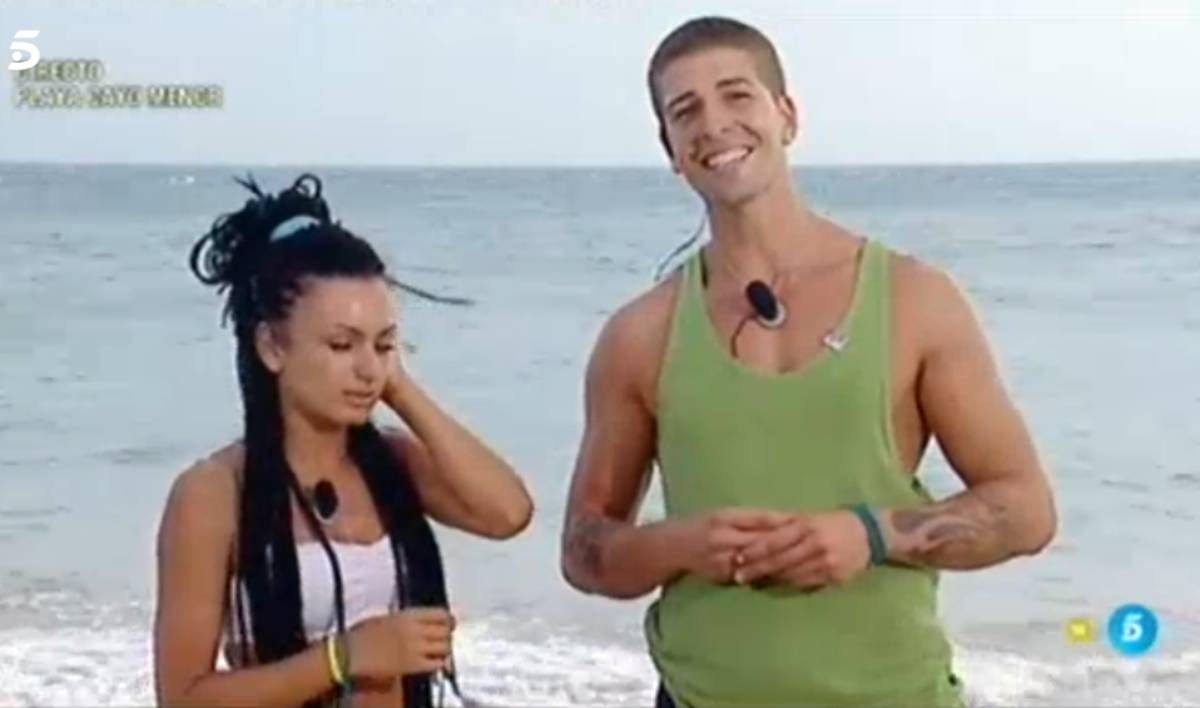 Labrador junto a Arantxa Bustos en 'Supervivientes 2015'