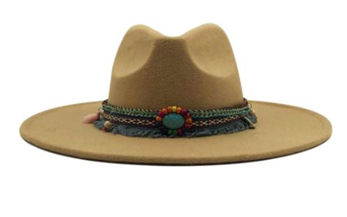 Sombrero de fieltro con detalle boho