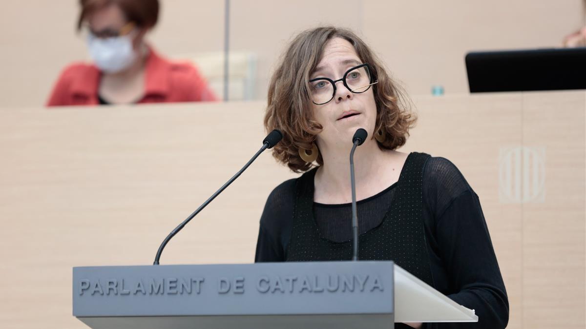 Pla mitja de la diputada de la CUP-NCG Eulalia Reguant intervenint al ple d investidura del 30 de marc de 2021 (Horitzontal) Job Vermeulen ACN