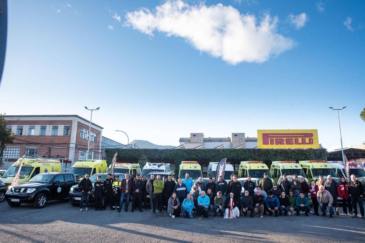 Fotografia de família abans de marxar cap a Barcelona, aquets dijous a la tarda