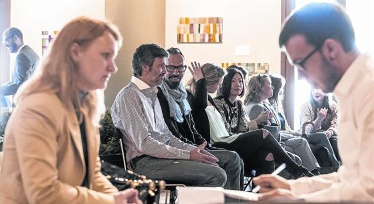 Selecció 8 Candidats de diverses nacionalitats en el procés per elegir càrrecs intermedis a La Roca Village, ahir. Selecció 8 Candidats de diverses nacionalitats en el procés per elegir càrrecs intermedis a La Roca Village, ahir.