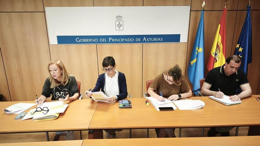 Ya hay accuerdo para la paga extraordinaria por antigüedad de los docentes de la concertada en Asturias: las condiciones, el complemento a cobrar, los beneficiarios...