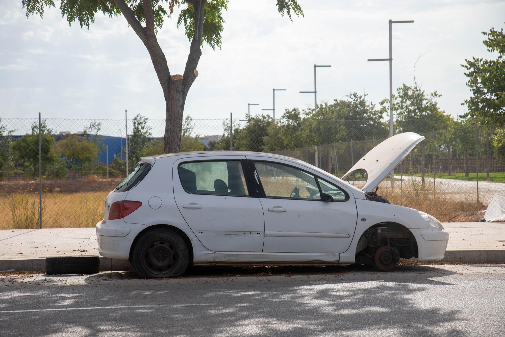 Cort duplica la sanción por el abandono de vehículos en Palma hasta los 3.000 euros