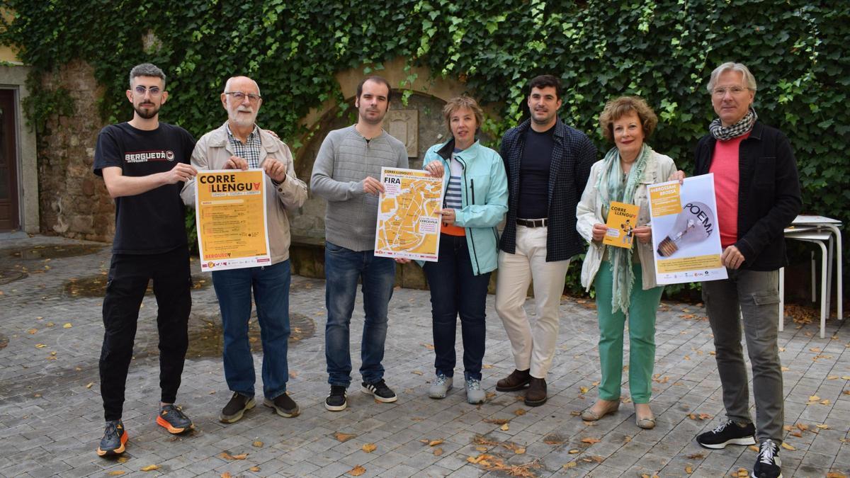 Presentació de les activitats del Correllengua a Berga, aquest dimarts a la plaça Maragall