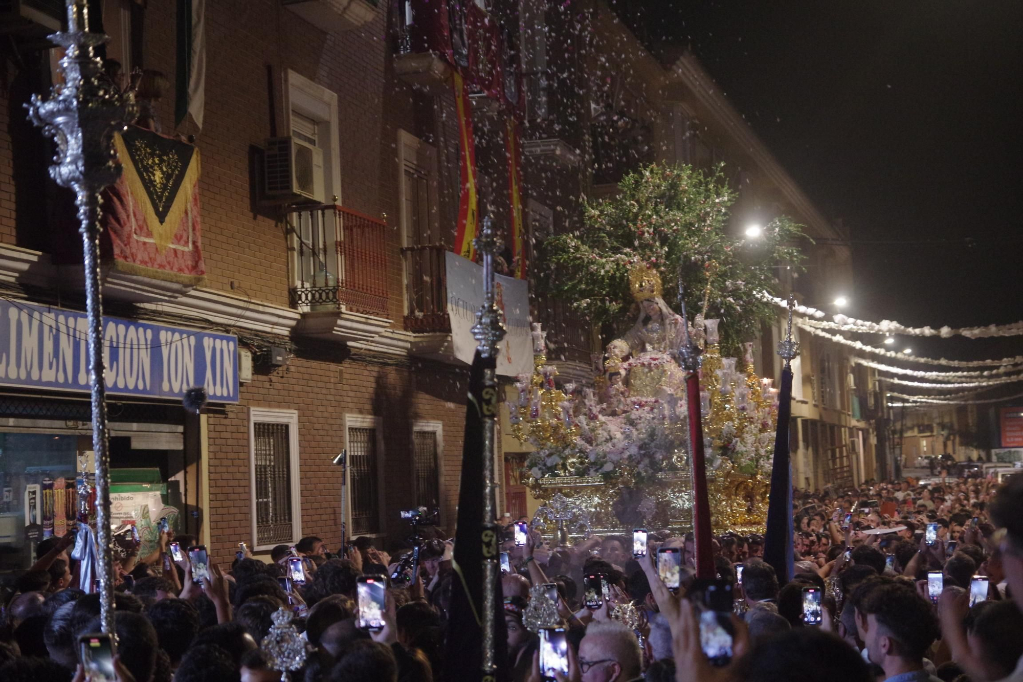 La procesión de la Divina Pastora por su Coronación Canónica, en imágenes