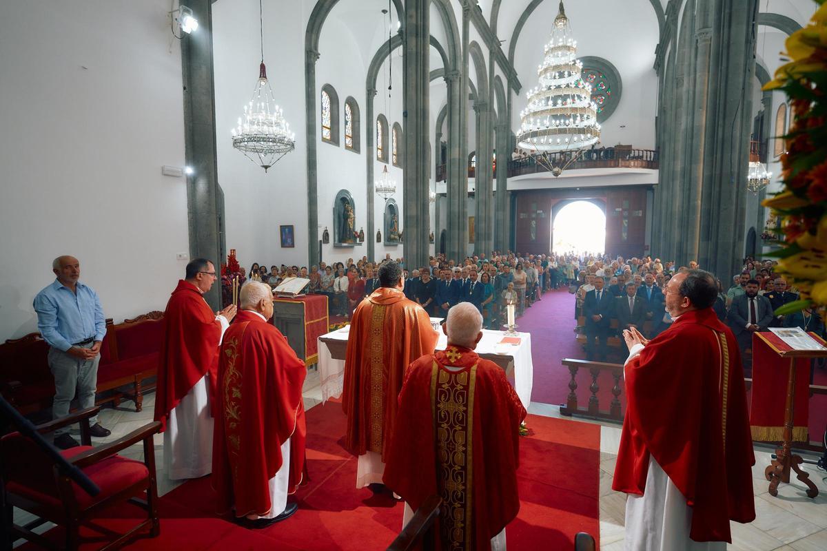 Procesión histórica de San Judas Tadeo y San Bartolomé de Fontanales.