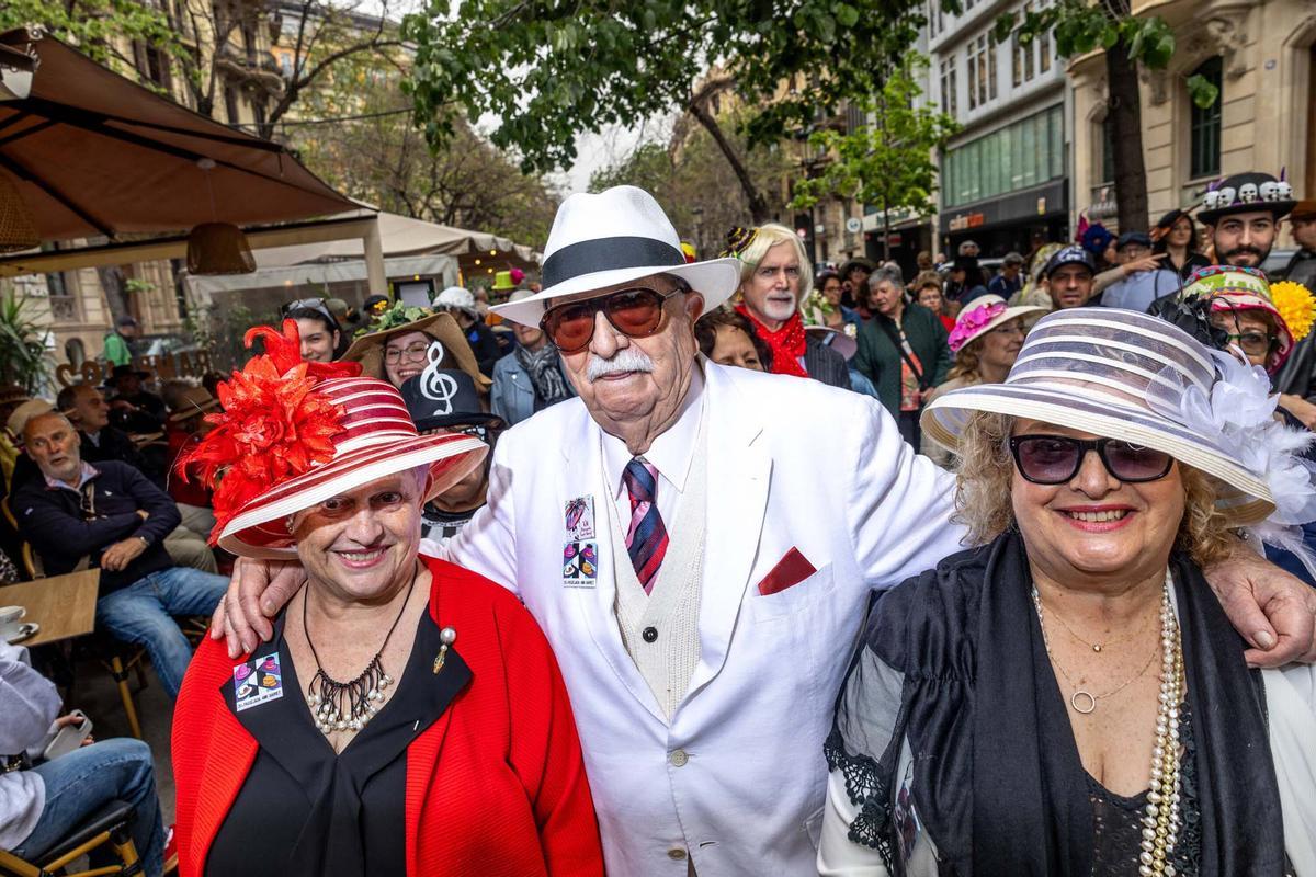 Nueva edición del Paseo con Sombrero por Barcelona