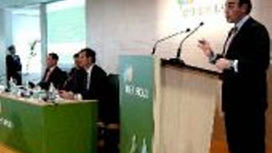 Iberdrola supera los 1.000 millones de beneficio