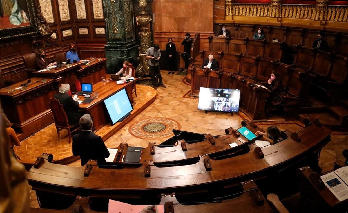 Pleno del Ayuntamiento de Barcelona.
