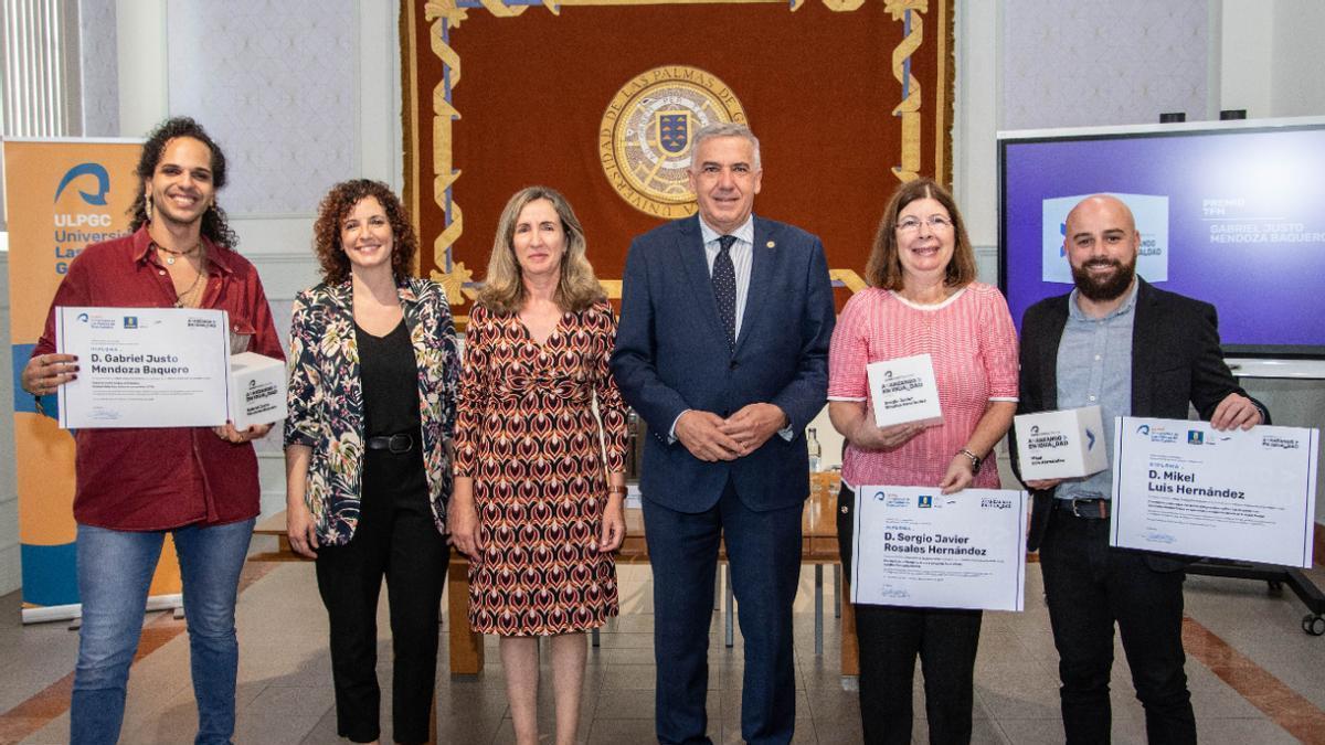 De izquierda a derecha, Gabriel J. Mendoza, Sara Ramírez, Carolina Mesa, Lluis Serra, Alicia Hernández y Mikel Luis Hernández.