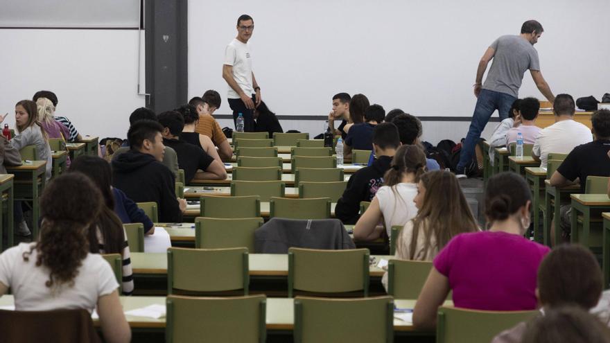 Entrar en Medicina ya no es lo más complicado: en Odontología solo acceden uno de cada nueve