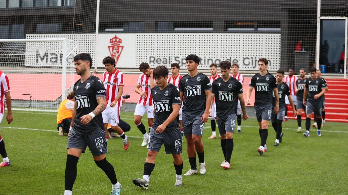 Amistoso contra la RS Gimnástica de Torrelavega.