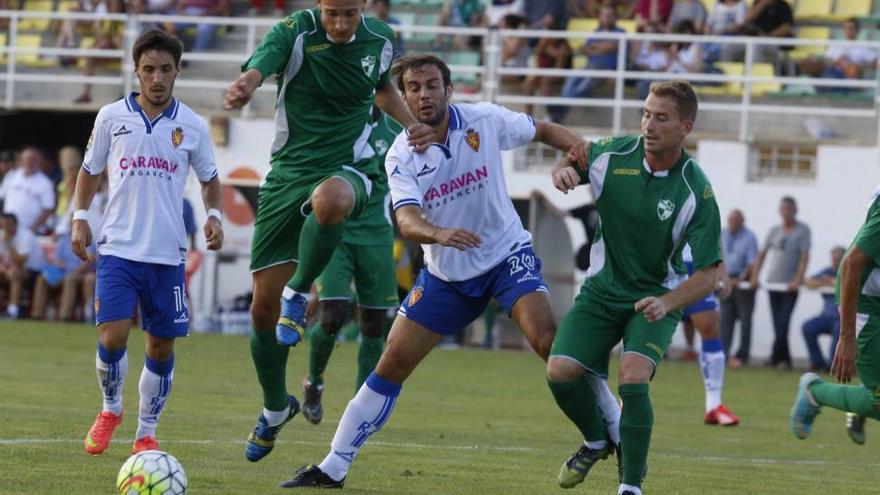 El Real Zaragoza no pasa del empate con el Ebro en un partido amistoso