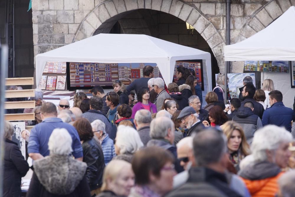 Milers de persones omplen el Barri Vell de Girona per Tots Sants - Fires de Girona 2018