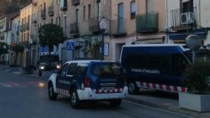 Dispositivo de los Mossos d’Esquadra contra el tráfico de drogas en Gironella, este viernes 10 de marzo de 2023. 