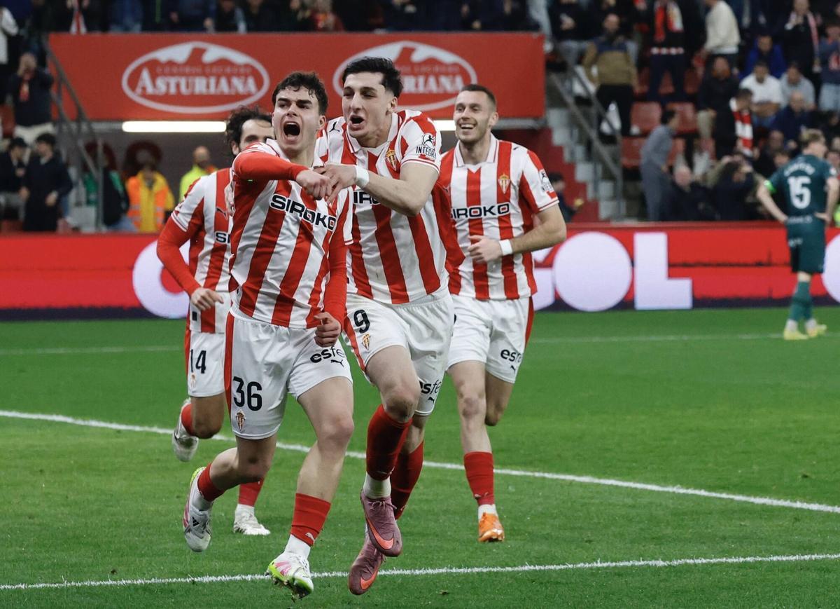 Fútbol, SPORTING - HUESCA. Gol de MANU RODRIGUEZ