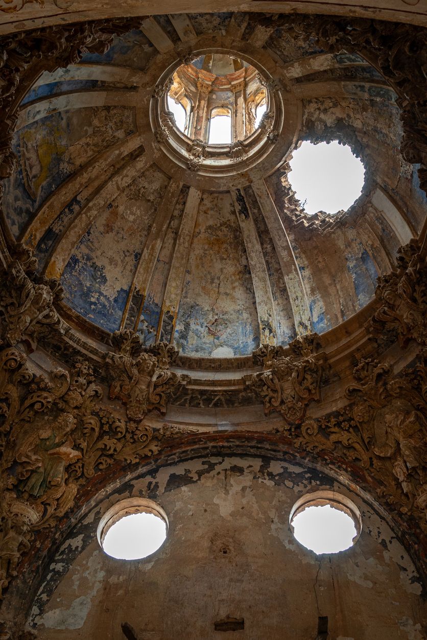 La visita al pueblo permite descubrir su impresionante patrimonio arqueológico