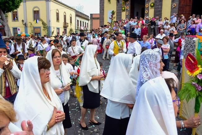 Procesion y Romeria por las Fiestas de las ...