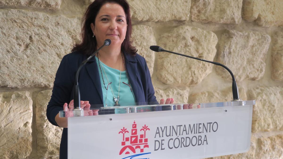 La concejala socialista Alicia Moya, en una rueda de prensa.