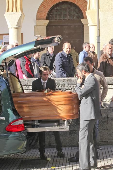 Funeral por Juan Fombona, el joven atropellado en Somió