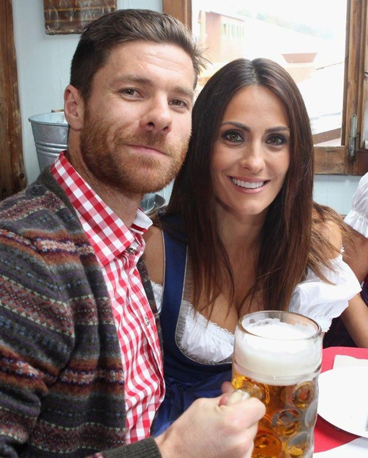 Xabi Alonso y Nagore Aramburu