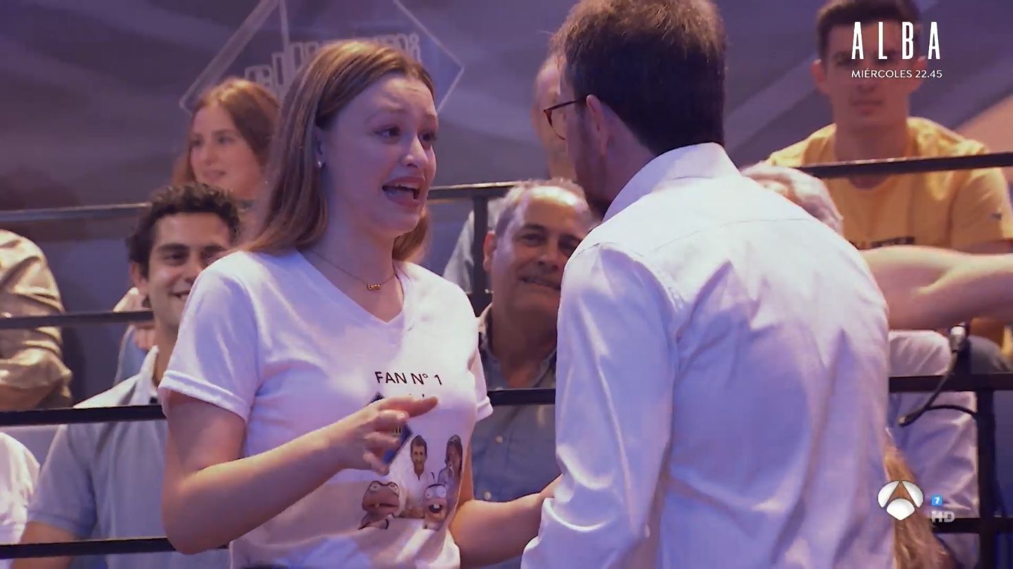 Pablo Motos con la fan de 'El Hormiguero'