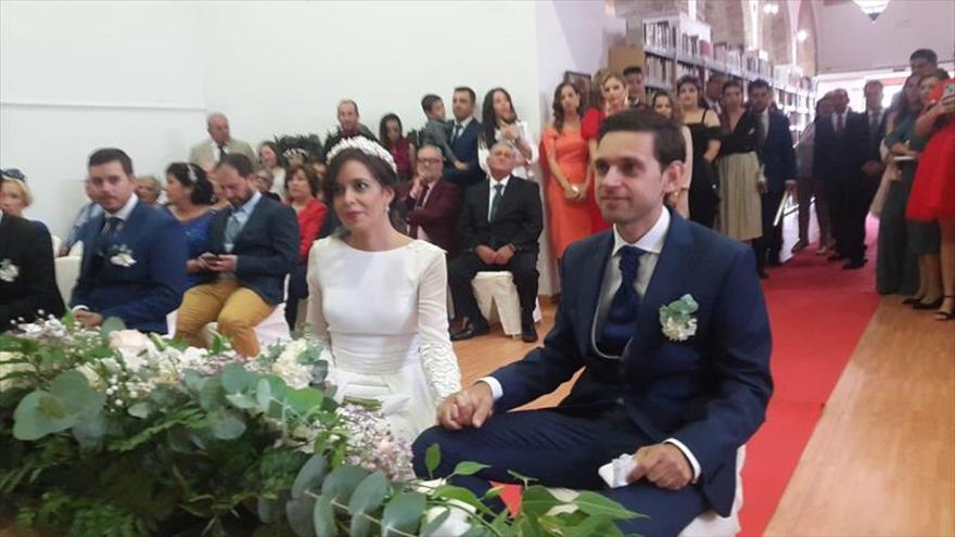 La boda de Anaís y Carlos en Pedro Abad