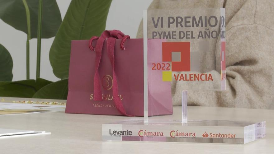 Singularu es galardonada con el premio Pyme del año en València