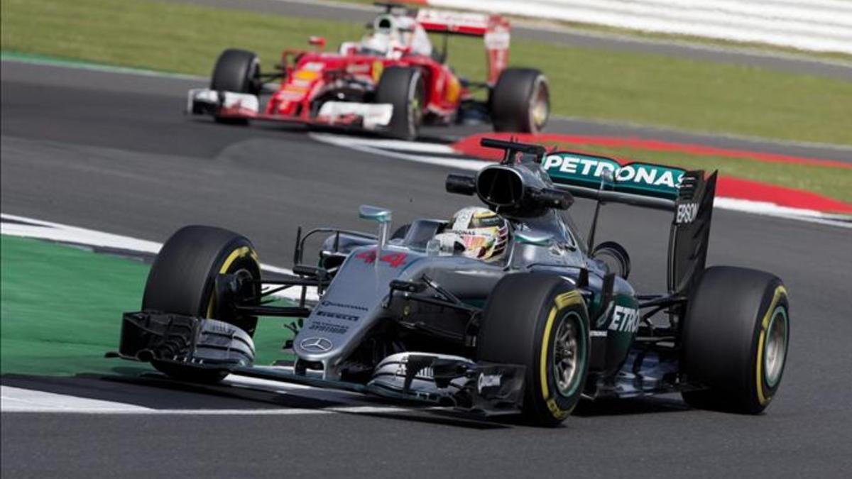 Hamilton logra en Silverstone su sexta pole de la temporada