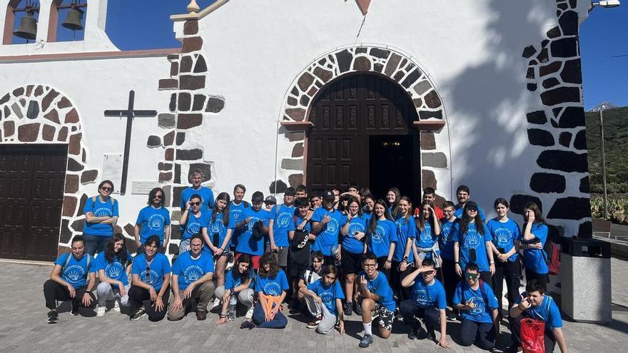 Cuatro institutos se alían para recorrer  el Camino de Santiago desde Canarias