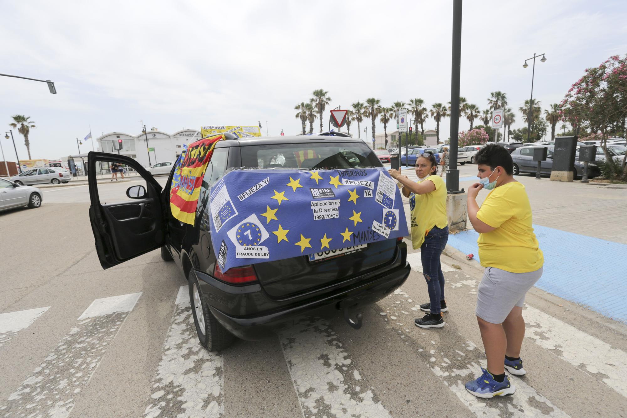 Las imágenes de la manifestación de los interinos en València