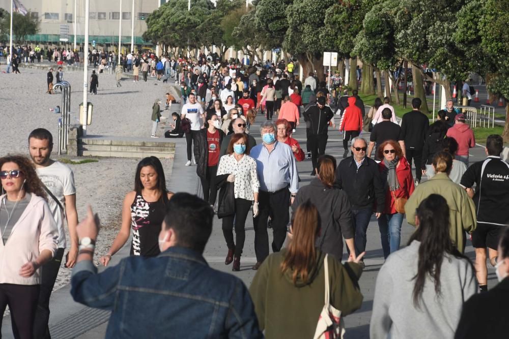 Así estaba el paseo esta tarde en A Coruña