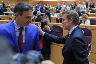 Sánchez y Feijóo acaban en tablas su primer duelo en el Senado