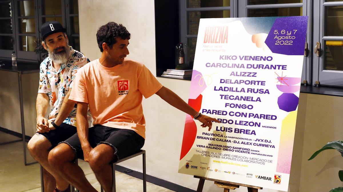 Luis García y Luis Costa durante la presentación del Brizna.