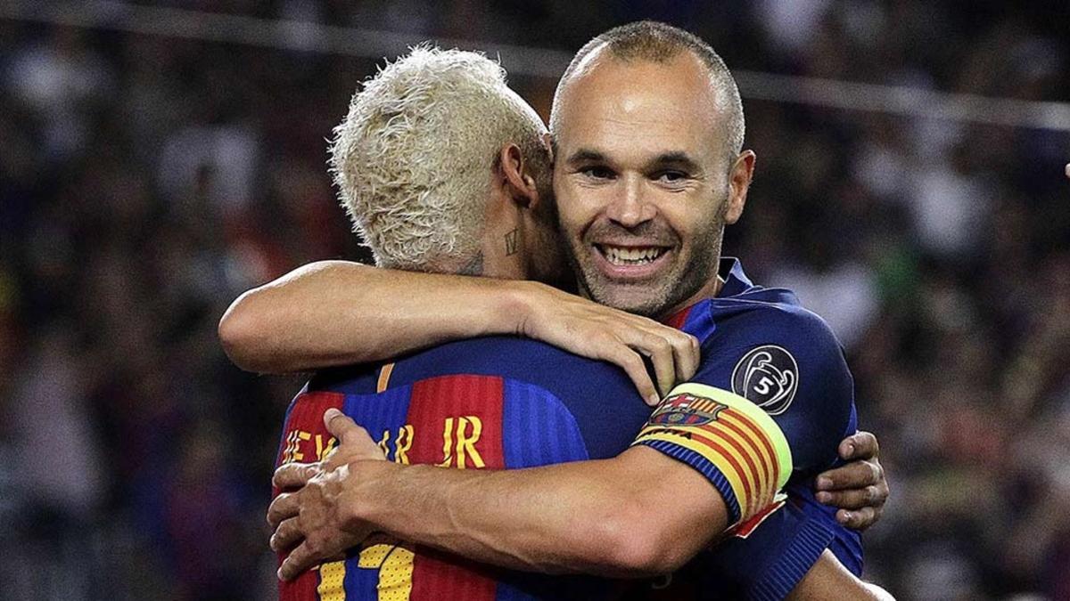 Neymar, otro que se rinde a Iniesta