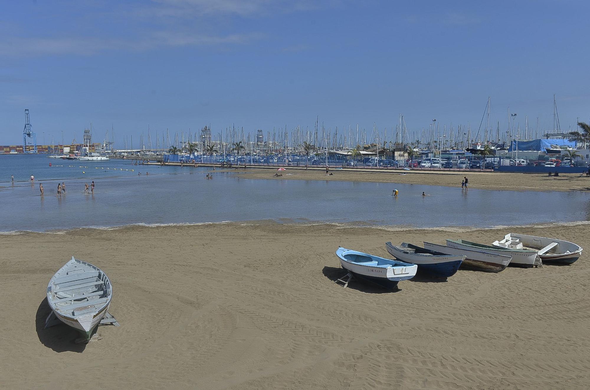 Charca en la Playa de las Alcaravaneras